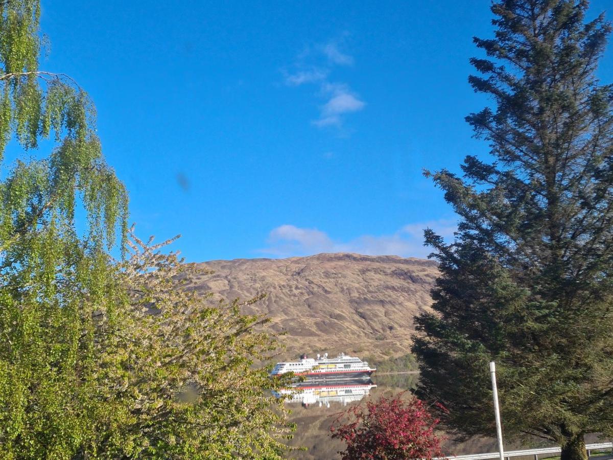 The Caledonian Hotel Fort William Luaran gambar